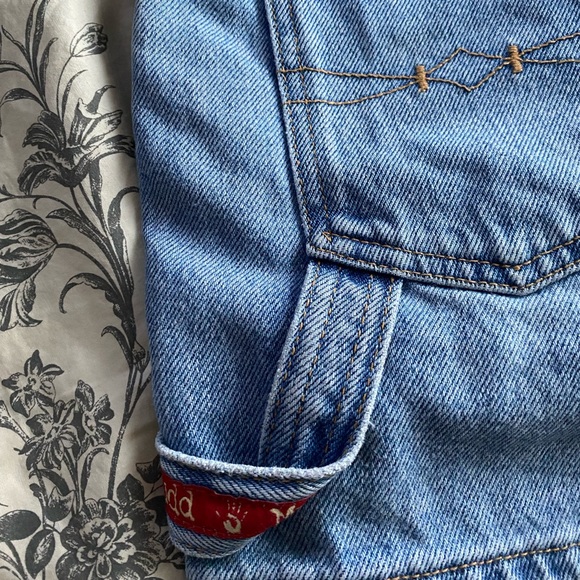 VINTAGE Mudd Jean Shorts | Light Wash, High Rise - Picture 3 of 9